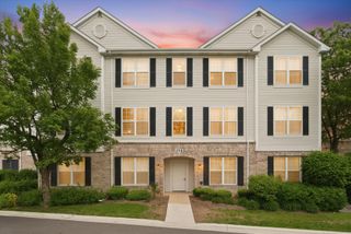150 S Waters Edge Drive F, Glendale Heights, IL 60139