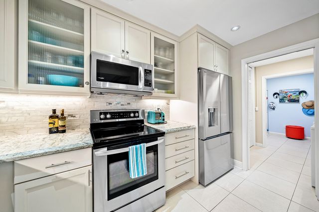 146 Driftwood Circle, Atlantis, FL 33462