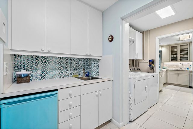 146 Driftwood Circle, Atlantis, FL 33462