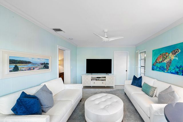 146 Driftwood Circle, Atlantis, FL 33462