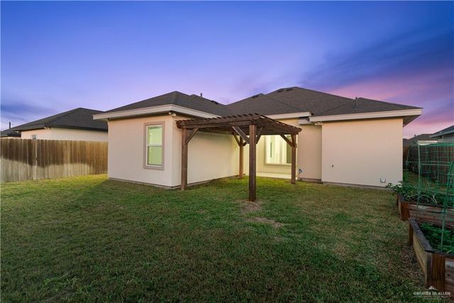 6105 N Pedaso Del Sol Street, Edinburg, TX 78542