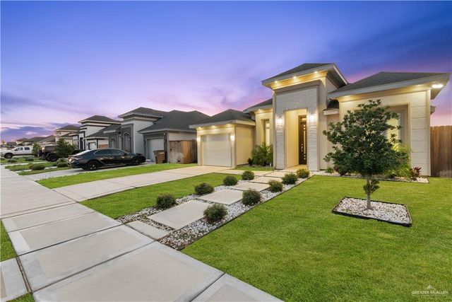 6105 N Pedaso Del Sol Street, Edinburg, TX 78542