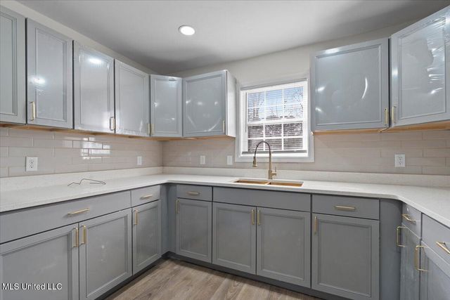 6633 Alice Street, Horn Lake, MS 38637