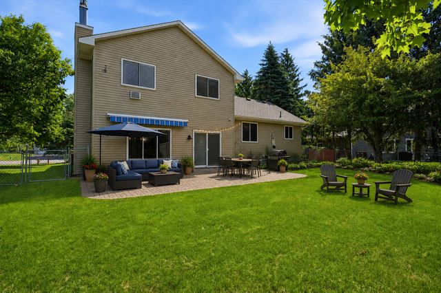 8420 Timberwood Court, Woodbury, MN 55125