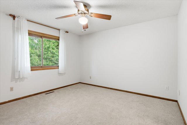 8420 Timberwood Court, Woodbury, MN 55125