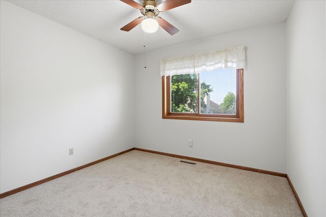 8420 Timberwood Court, Woodbury, MN 55125
