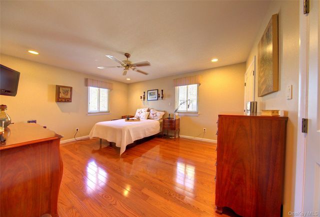 1595 N Central Avenue 30, Valley Stream, NY 11580