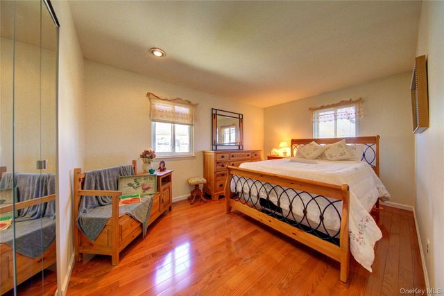 1595 N Central Avenue 30, Valley Stream, NY 11580