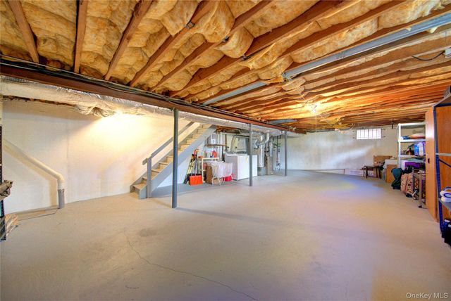 1595 N Central Avenue 30, Valley Stream, NY 11580