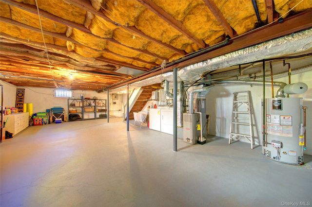 1595 N Central Avenue 30, Valley Stream, NY 11580