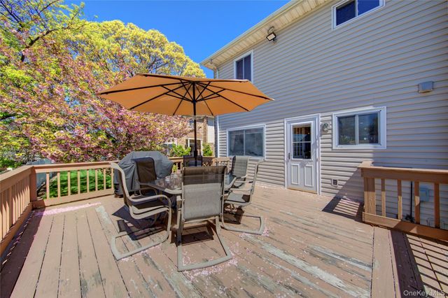 1595 N Central Avenue 30, Valley Stream, NY 11580