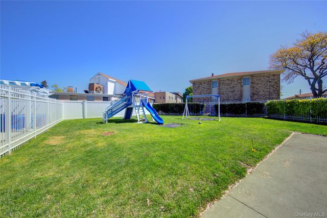 1595 N Central Avenue 30, Valley Stream, NY 11580