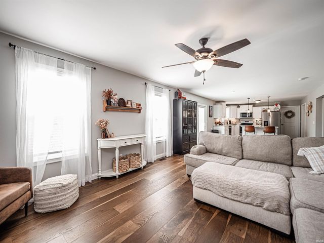 1420 Hills Drive, Evansville, IN 47720