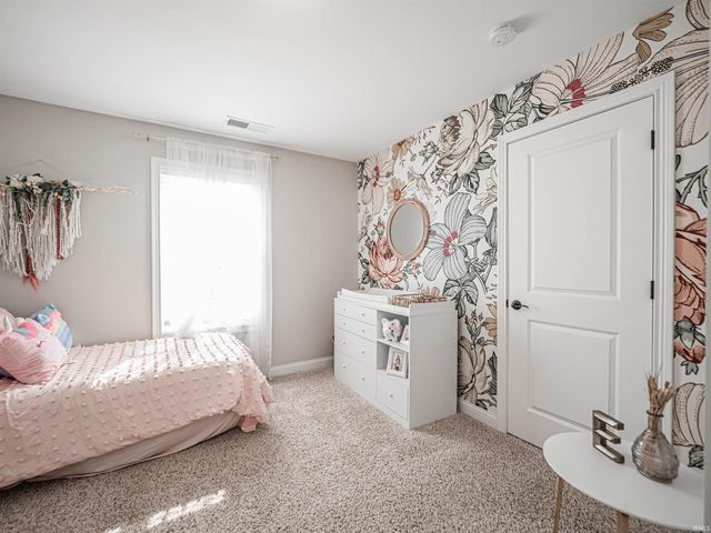 1420 Hills Drive, Evansville, IN 47720