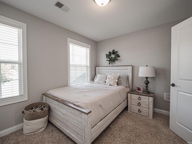 1420 Hills Drive, Evansville, IN 47720