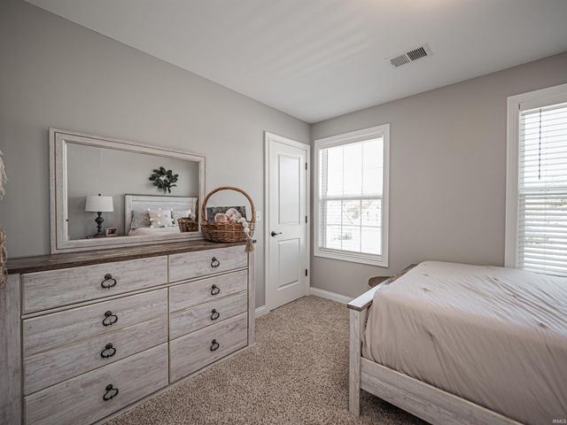 1420 Hills Drive, Evansville, IN 47720