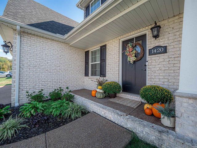 1420 Hills Drive, Evansville, IN 47720