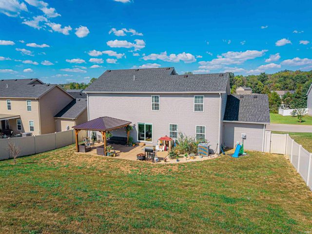 1420 Hills Drive, Evansville, IN 47720