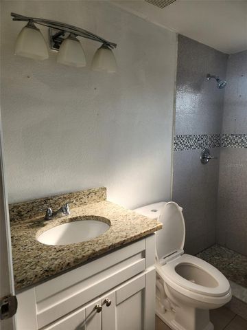 8518 WOODLAKE DRIVE, Tampa, FL 33615