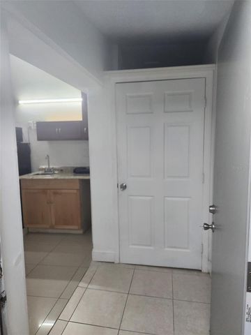 8518 WOODLAKE DRIVE, Tampa, FL 33615