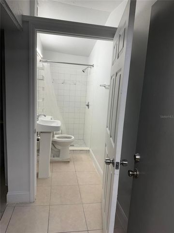 8518 WOODLAKE DRIVE, Tampa, FL 33615