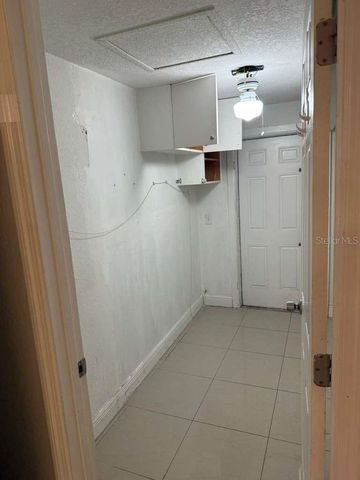 8518 WOODLAKE DRIVE, Tampa, FL 33615