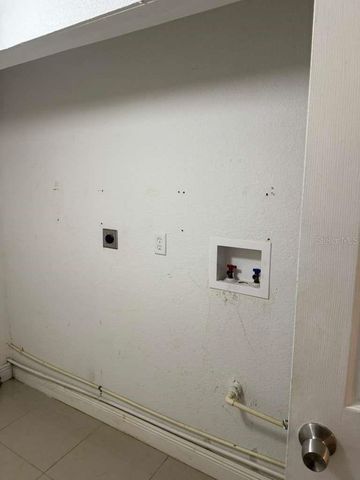 8518 WOODLAKE DRIVE, Tampa, FL 33615