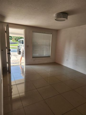 8518 WOODLAKE DRIVE, Tampa, FL 33615