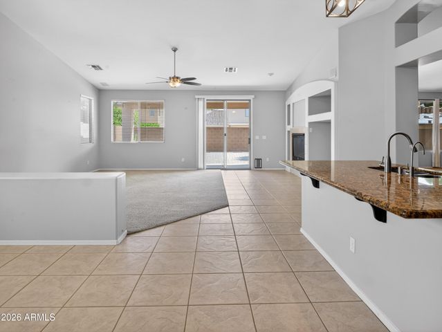 2131 W MULBERRY Drive, Chandler, AZ 85286