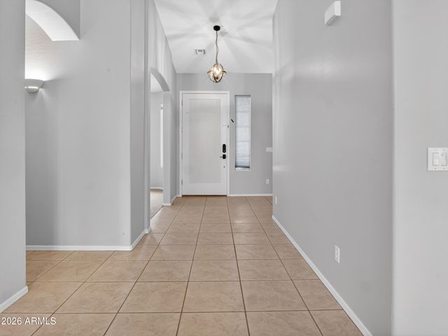 2131 W MULBERRY Drive, Chandler, AZ 85286