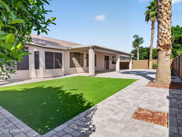 2131 W MULBERRY Drive, Chandler, AZ 85286