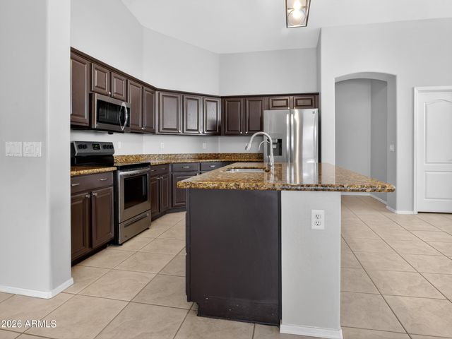 2131 W MULBERRY Drive, Chandler, AZ 85286