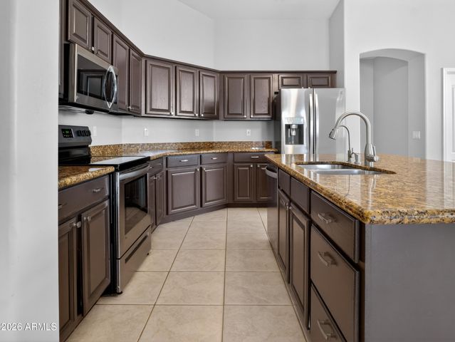 2131 W MULBERRY Drive, Chandler, AZ 85286