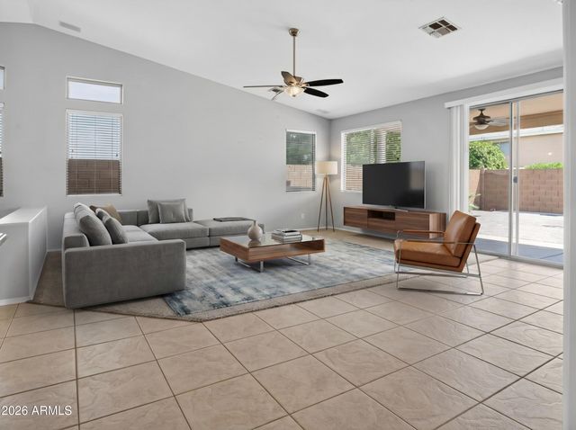 2131 W MULBERRY Drive, Chandler, AZ 85286