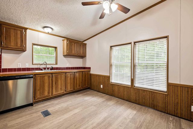 7911 Steel Bridge Road, Benton, AR 72019