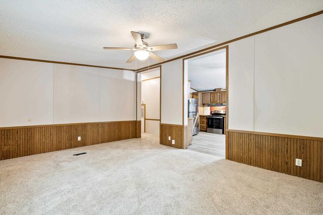 7911 Steel Bridge Road, Benton, AR 72019