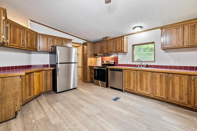 7911 Steel Bridge Road, Benton, AR 72019