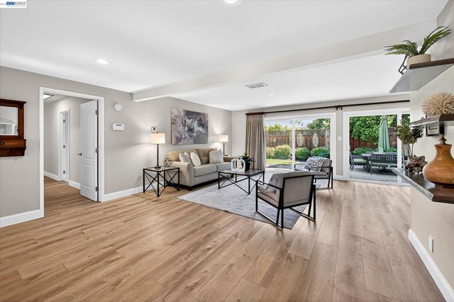 1778 Beachwood Way, Pleasanton, CA 94566