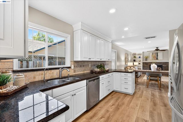 1778 Beachwood Way, Pleasanton, CA 94566