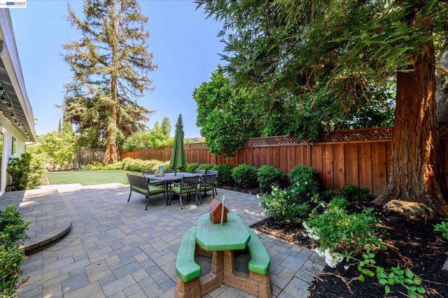 1778 Beachwood Way, Pleasanton, CA 94566
