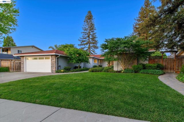 1778 Beachwood Way, Pleasanton, CA 94566