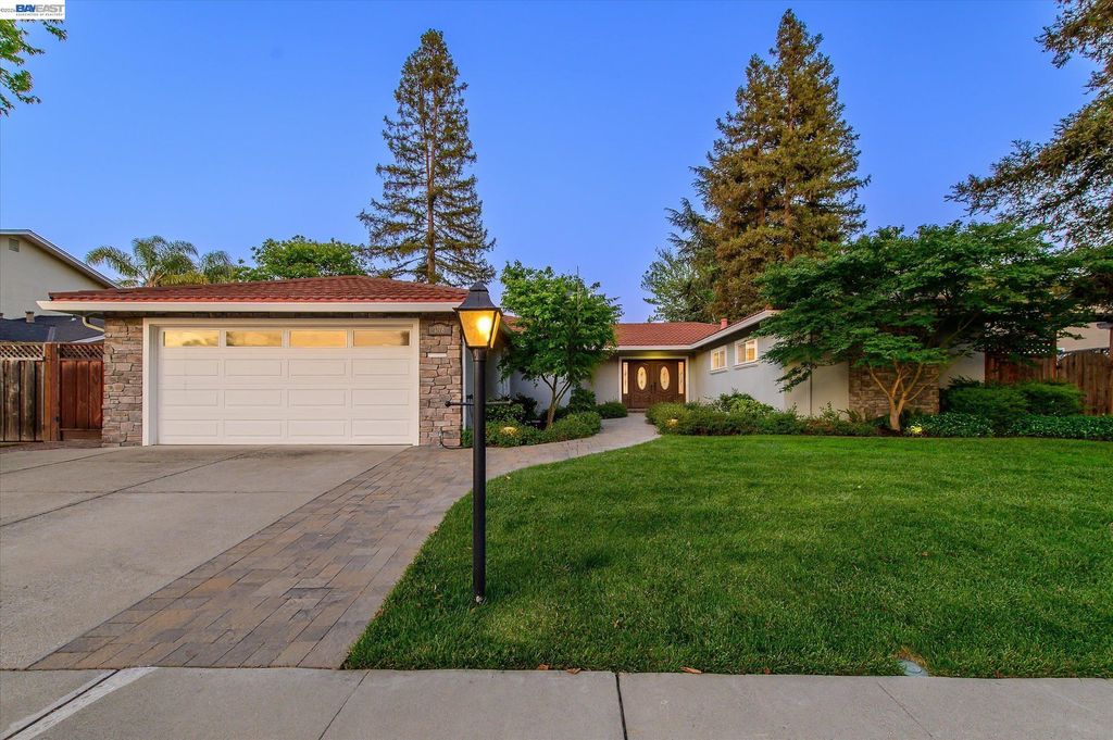 1778 Beachwood Way, Pleasanton, CA 94566