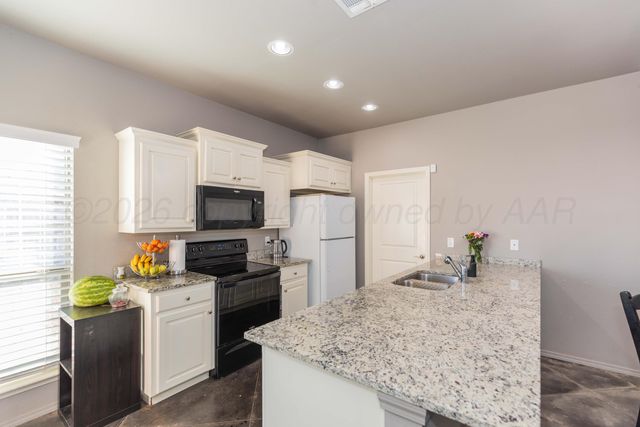 4913 HAWKEN Street, Amarillo, TX 79118