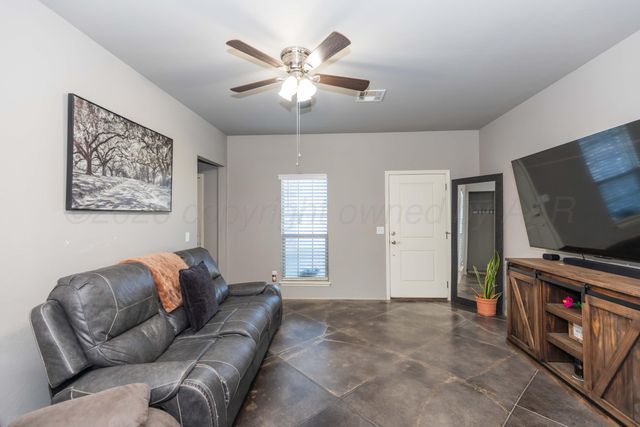 4913 HAWKEN Street, Amarillo, TX 79118