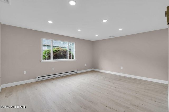 9 Juniper Lane 50, Whiting, NJ 08759