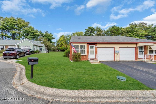 9 Juniper Lane 50, Whiting, NJ 08759