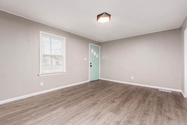 2488 Mcguffey Road, Columbus, OH 43211