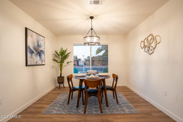 19617 N WILLOWCREEK Circle, Sun City, AZ 85373