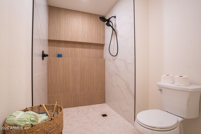 19617 N WILLOWCREEK Circle, Sun City, AZ 85373