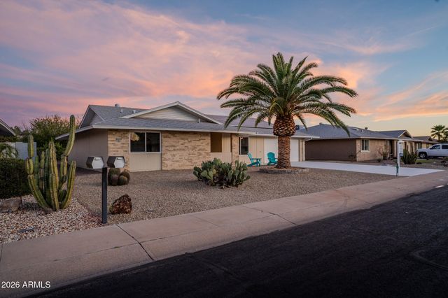 19617 N WILLOWCREEK Circle, Sun City, AZ 85373